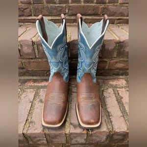 ARIAT Women's Brown Oiled Rowdy Quickdraw Boots US 7.5B Brown/Blue Lightly Loved